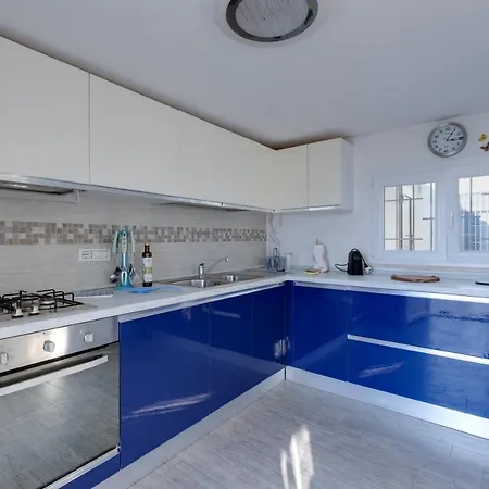 Domus Bianca 빌라 산 조반니 디 시니스