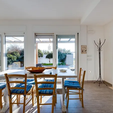 فيلة Domus Bianca سان جيوفاني دي سينيس